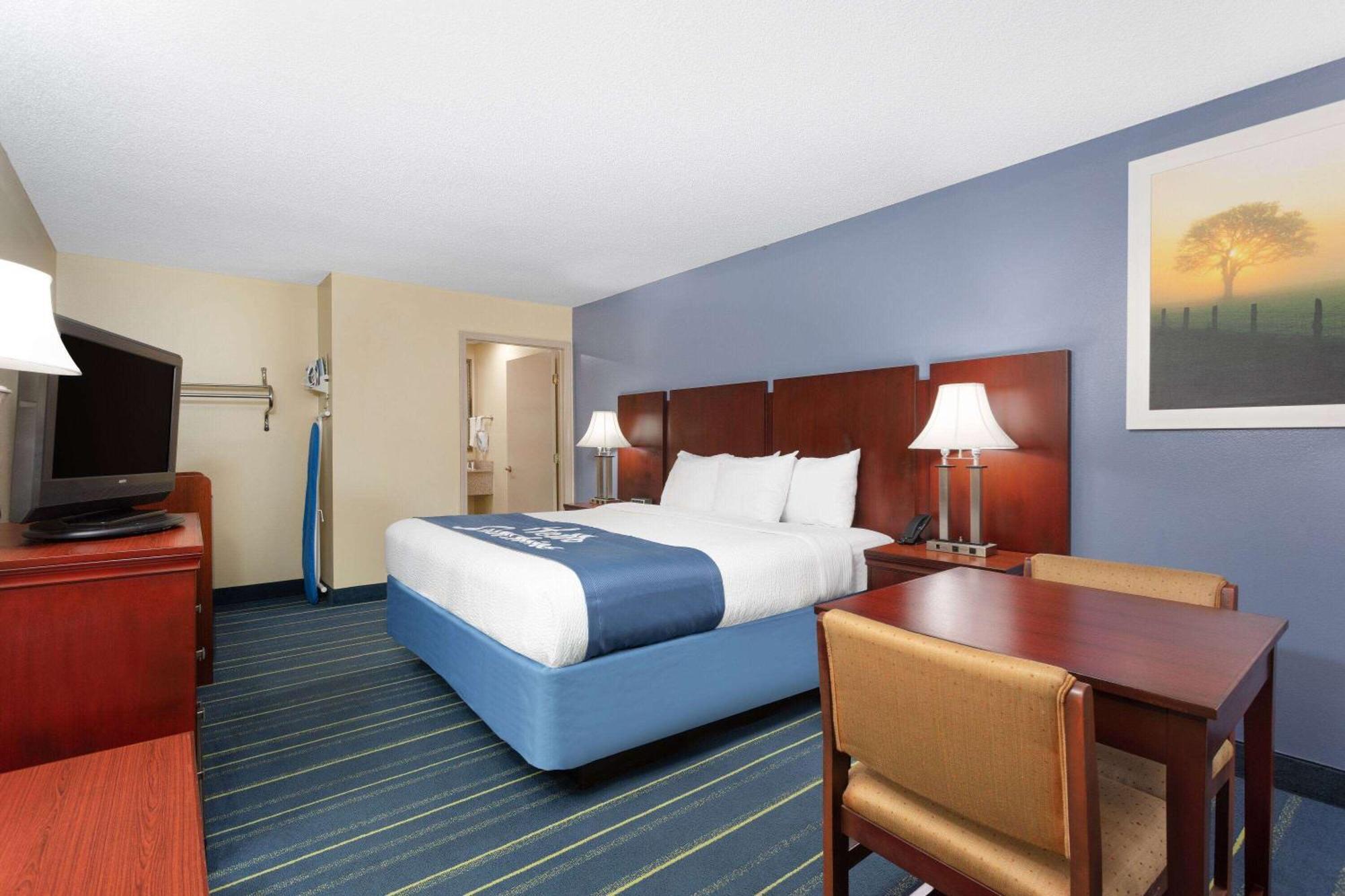 Days Inn By Wyndham Chipley Extérieur photo