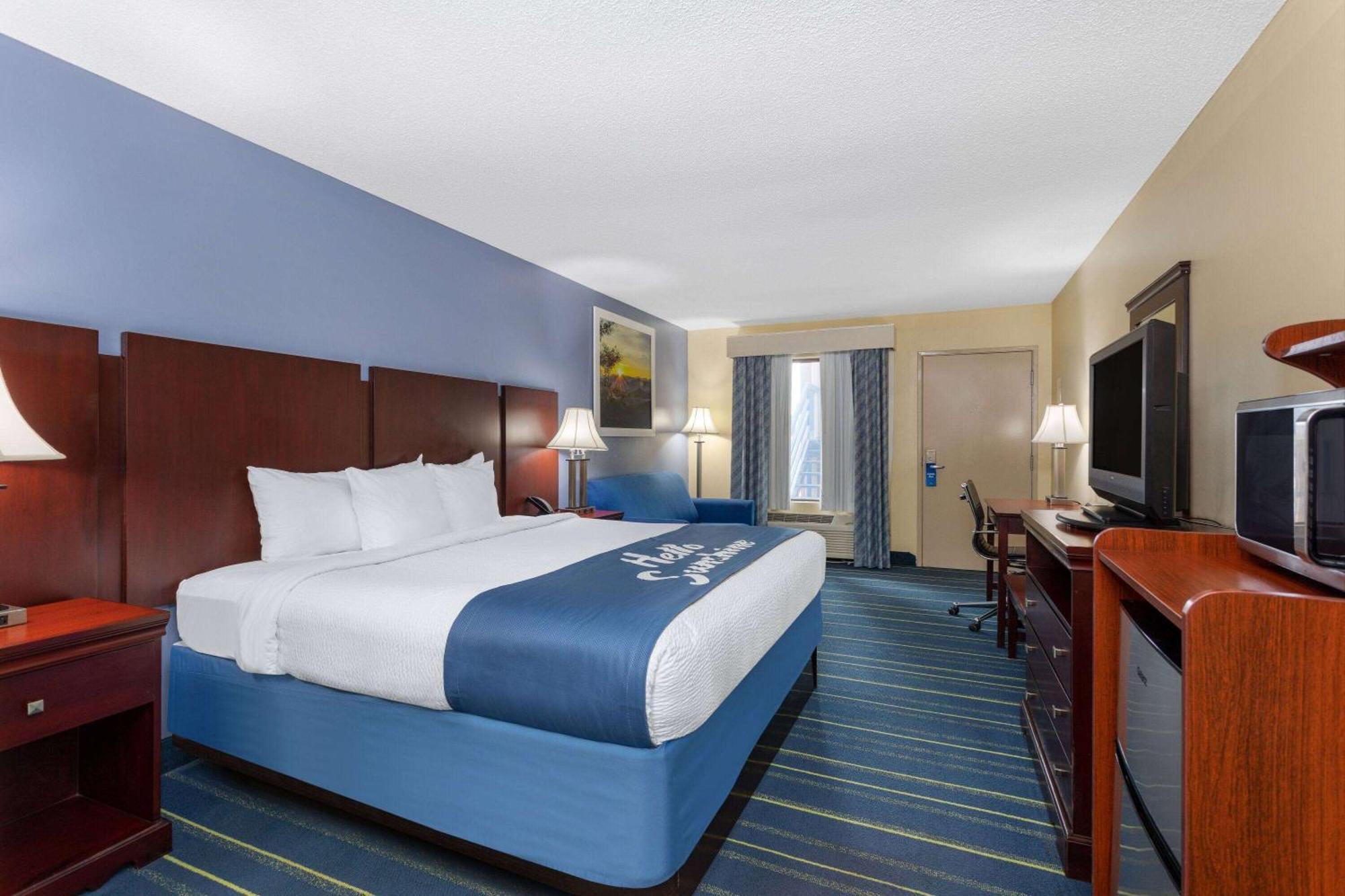 Days Inn By Wyndham Chipley Extérieur photo