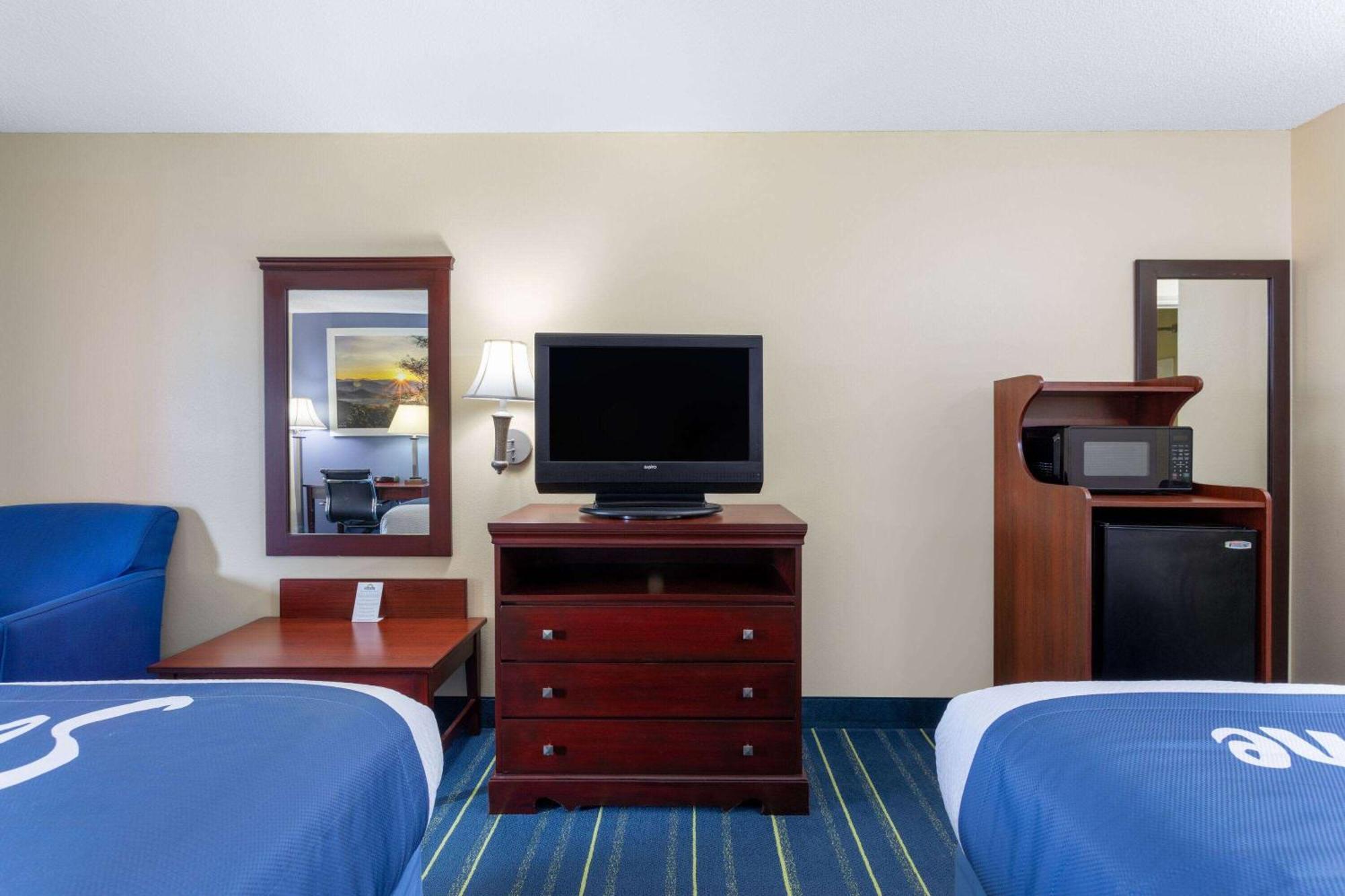 Days Inn By Wyndham Chipley Extérieur photo